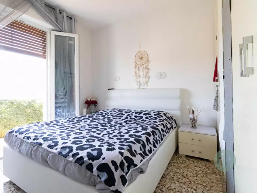 Immagine 8 di Appartamento in vendita  in Via Ludovico Antonio Muratori 23A a Carpi