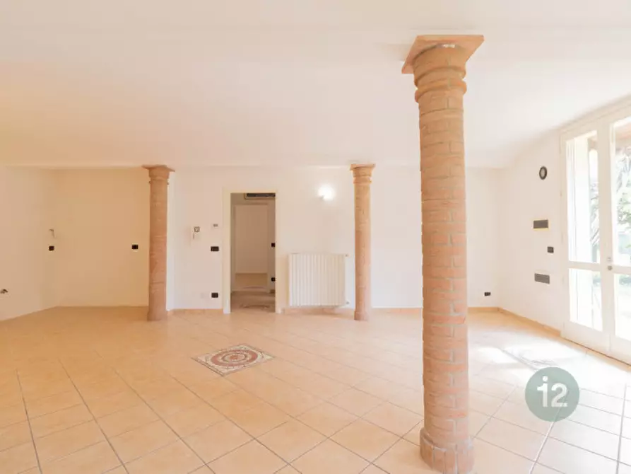 Immagine 4 di Appartamento in vendita  in Via Due Ponti a Carpi