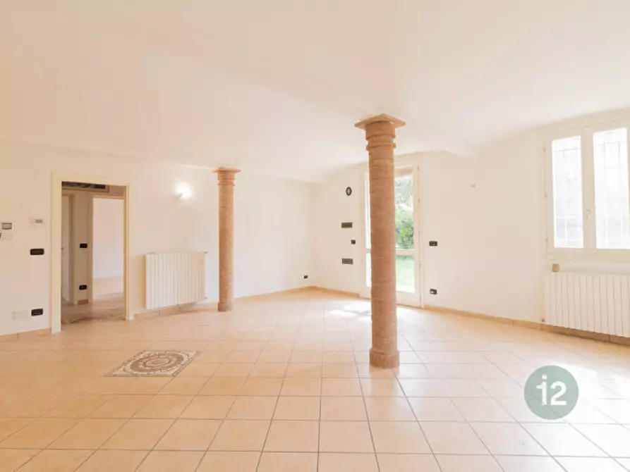 Immagine 5 di Appartamento in vendita  in Via Due Ponti a Carpi