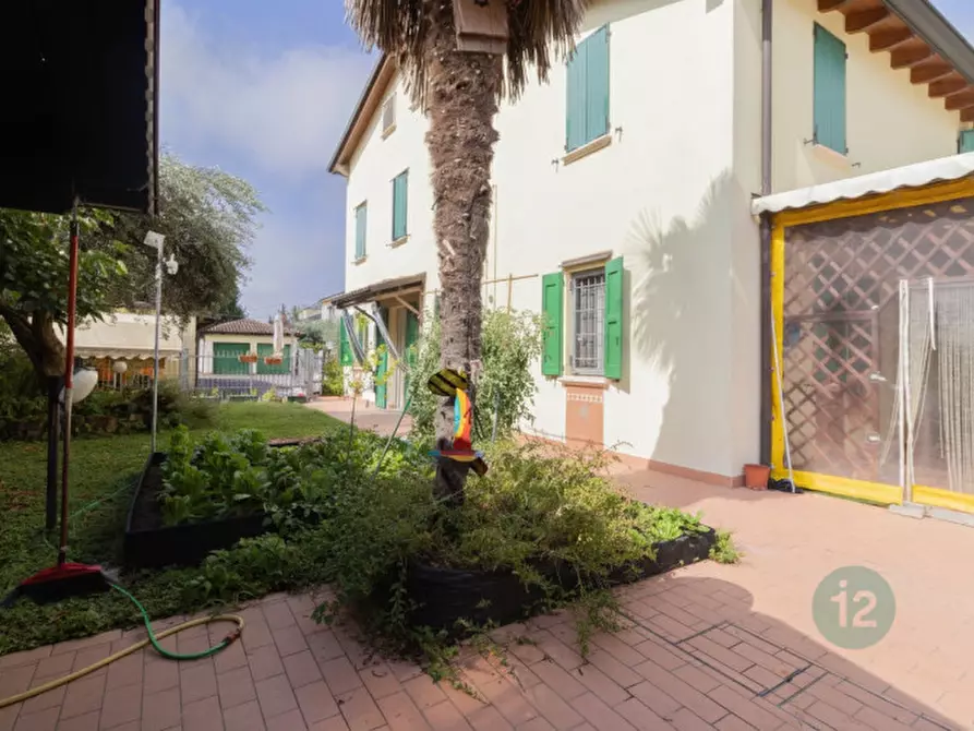 Immagine 8 di Appartamento in vendita  in Via Due Ponti a Carpi