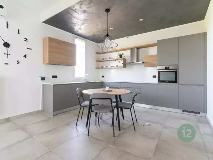 Immagine 11 di Appartamento in vendita  in Via Giulio Cesare 29 a Carpi