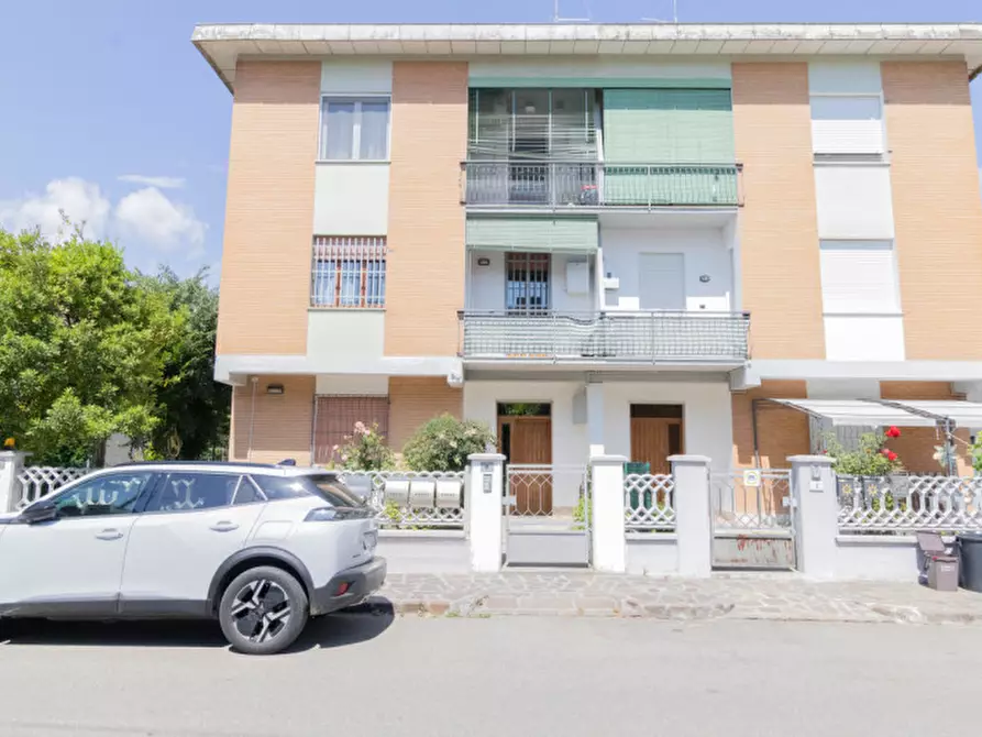 Immagine 22 di Appartamento in vendita  in Via Gaiovalerio Catullo 6 a Carpi