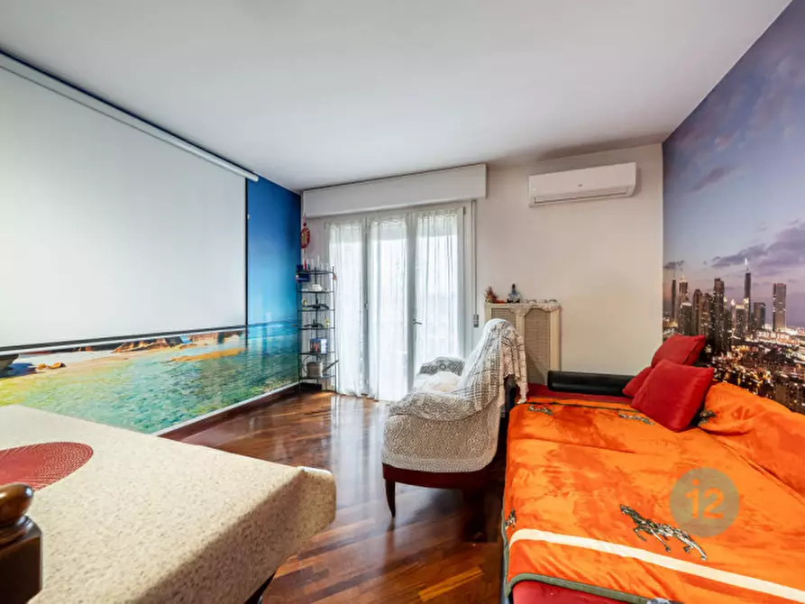 Immagine 2 di Appartamento in vendita  in Via Carlo Marx 87 a Carpi