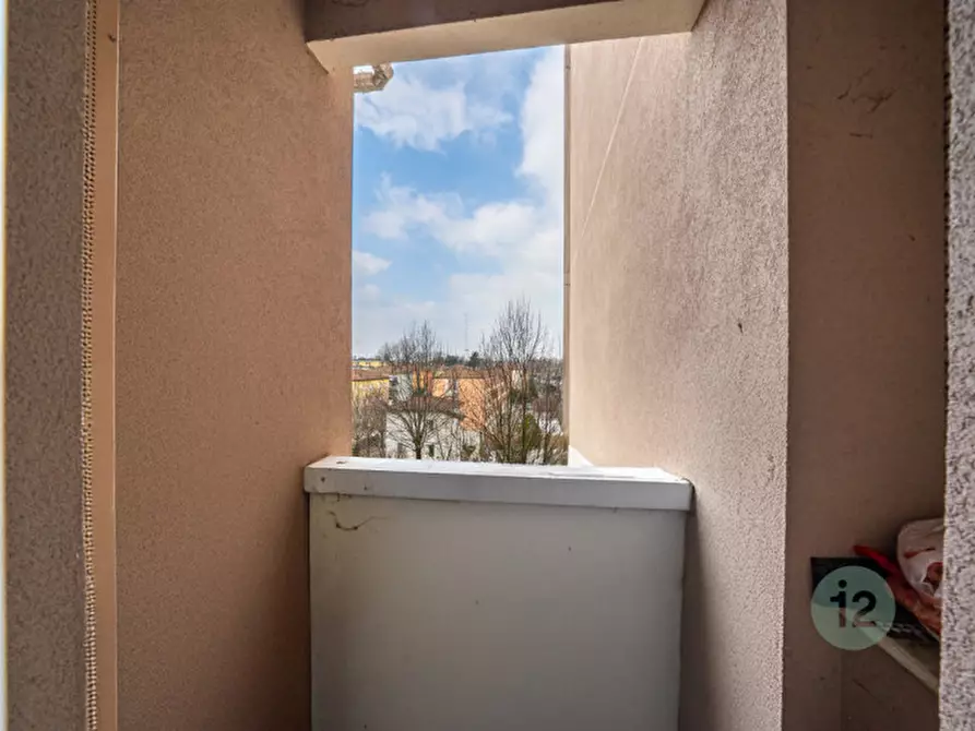Immagine 25 di Appartamento in vendita  in Via Carlo Marx 87 a Carpi