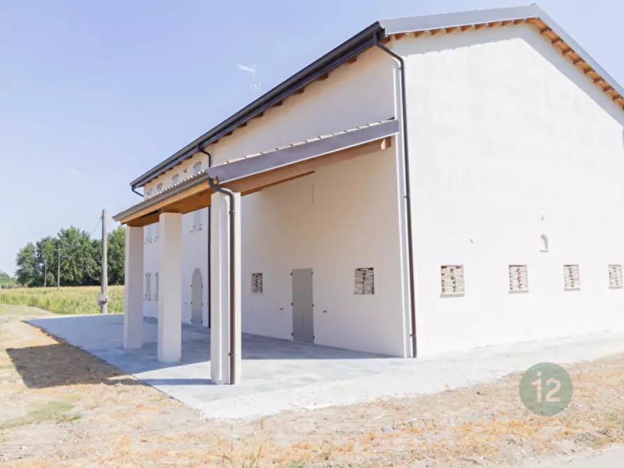 Immagine 3 di Casa bifamiliare in vendita  in Via Stradello Ascari 8 a Carpi