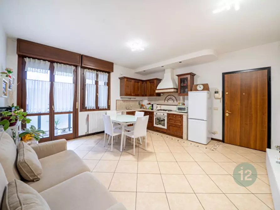 Immagine 1 di Appartamento in vendita  in Via Carlo Marx 144 a Carpi