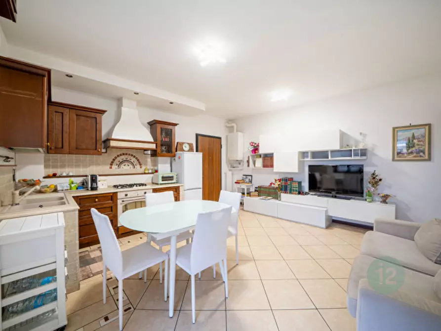 Immagine 4 di Appartamento in vendita  in Via Carlo Marx 144 a Carpi