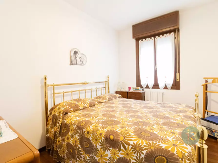 Immagine 9 di Appartamento in vendita  in Via Carlo Marx 144 a Carpi