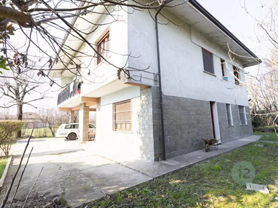 Immagine 4 di Casa bifamiliare in vendita  in Via Due Ponti 81 a Carpi