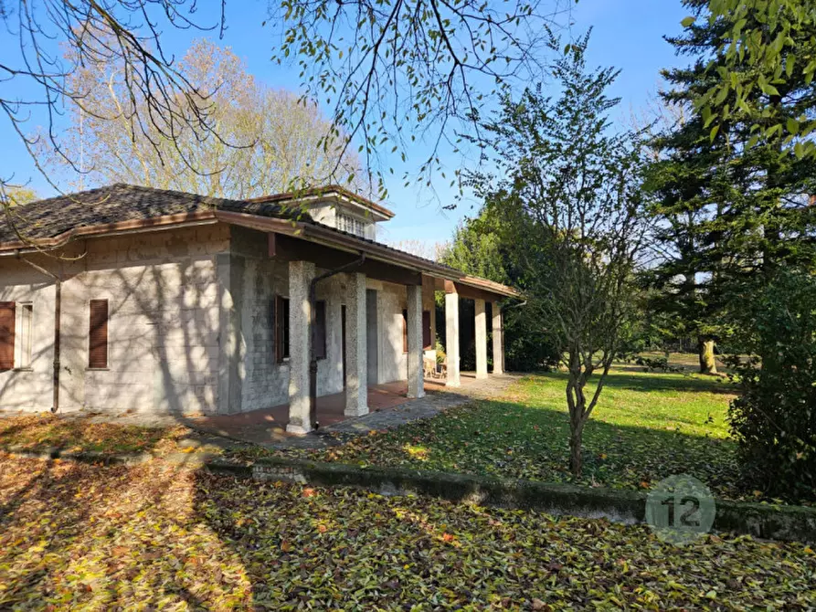 Immagine 4 di Villa in vendita  in Via Chiesa di Cortile 10 a Carpi
