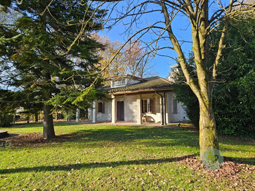 Immagine 9 di Villa in vendita  in Via Chiesa di Cortile 10 a Carpi