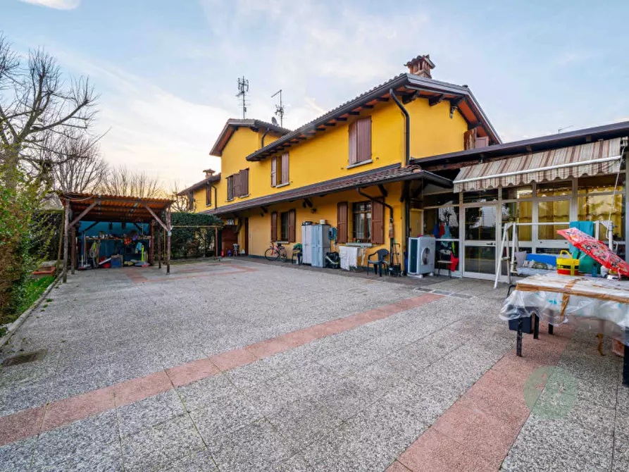 Immagine 24 di Villetta a schiera in vendita  in Strada Provinciale 413 Romana Sud 89 a Carpi