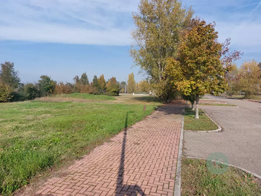 Immagine 3 di Terreno in vendita  in Via Gina Barbolini 28 a Carpi