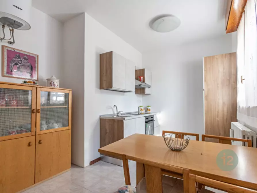 Immagine 3 di Appartamento in vendita  in Via Carlo Marx 67 a Carpi