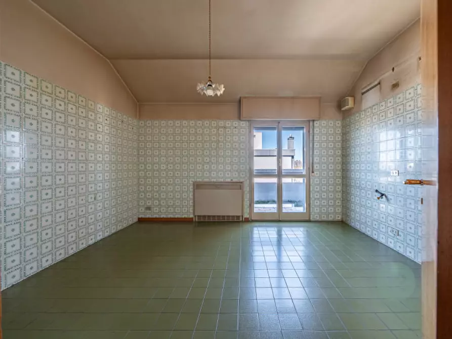 Immagine 10 di Appartamento in vendita  in Via Carlo Marx 71 a Carpi