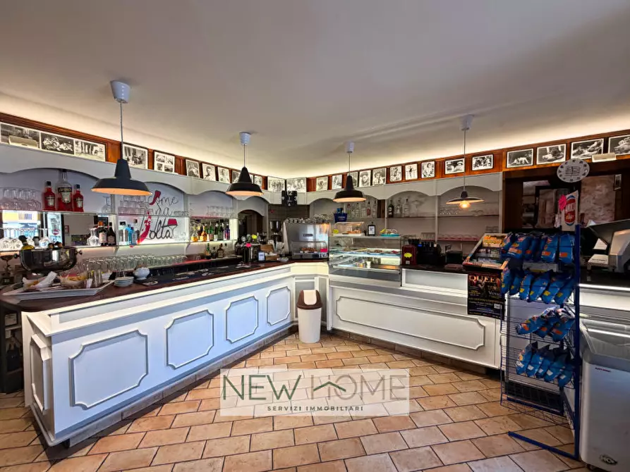 Immagine 1 di Attività commerciale in affitto  in Via Roma 24 a San Giovanni Lupatoto