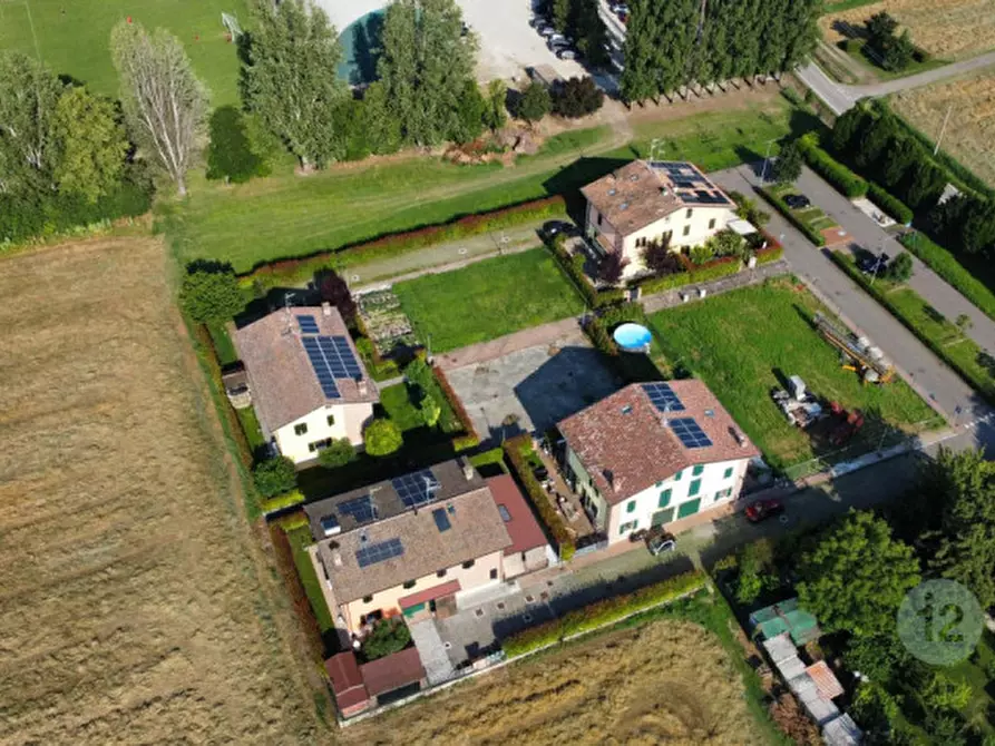 Immagine 1 di Terreno in vendita  a Correggio