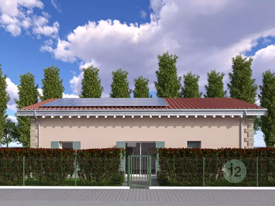 Immagine 3 di Casa indipendente in vendita  a Correggio