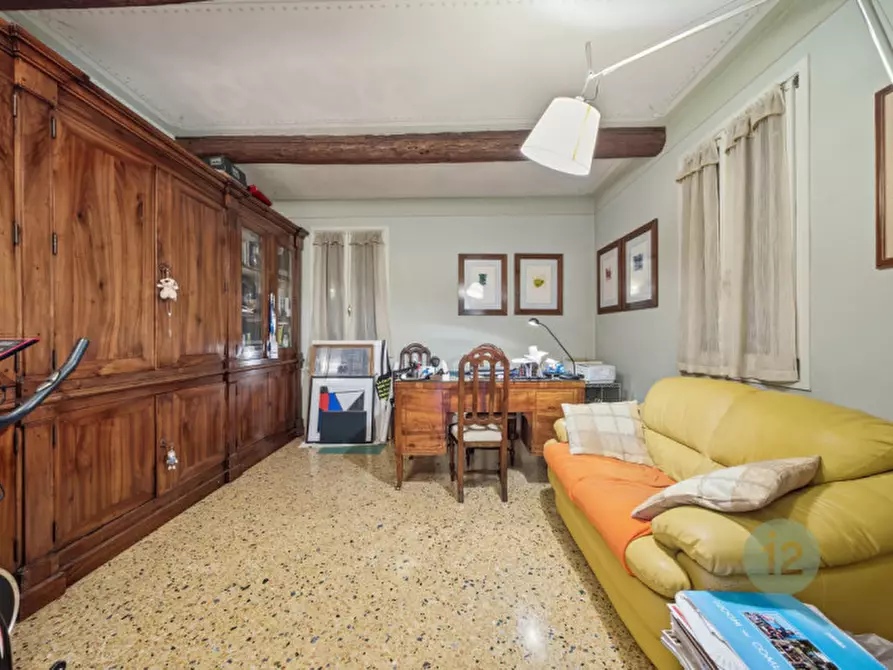 Immagine 12 di Villa in vendita  in Viale Vittorio Saltini a Correggio