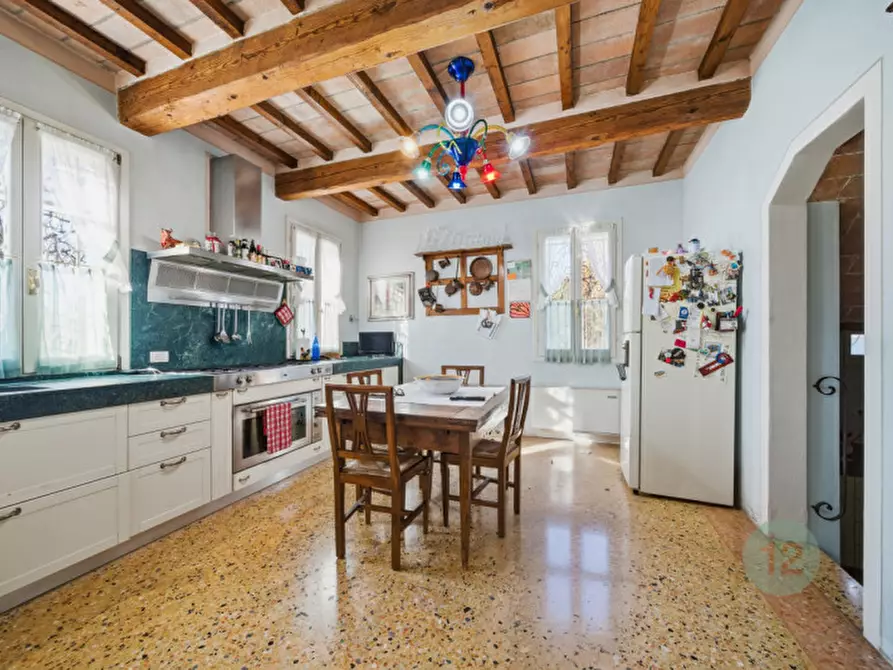 Immagine 18 di Villa in vendita  in Viale Vittorio Saltini a Correggio