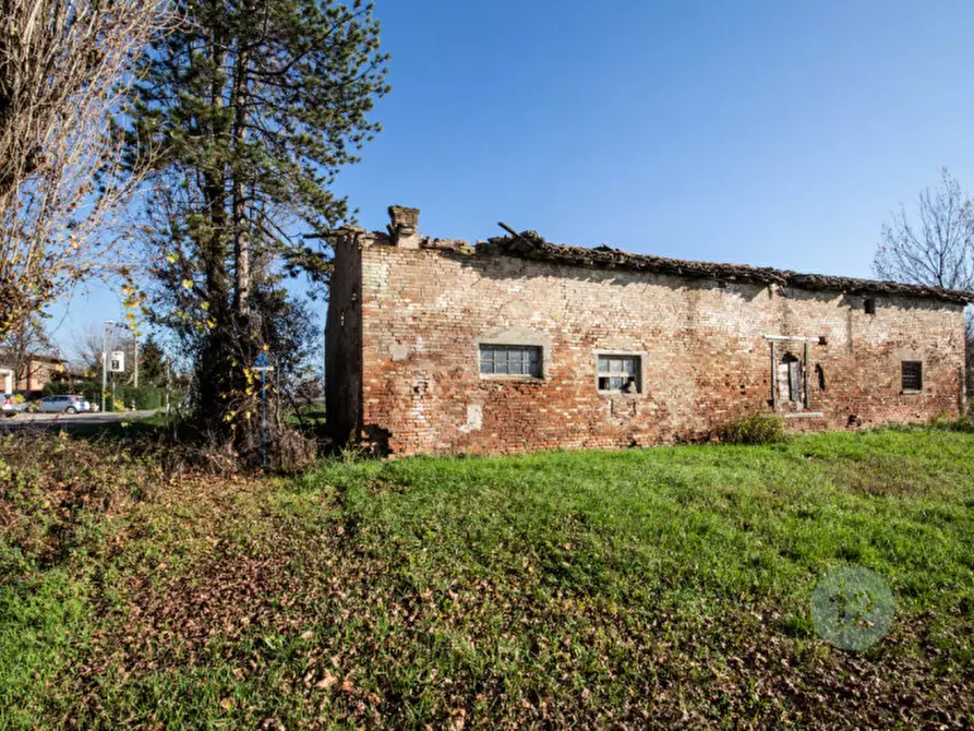 Immagine 9 di Rustico / casale in vendita  a Correggio