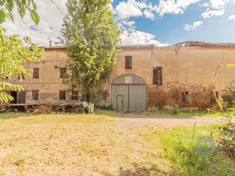 Immagine 2 di Rustico / casale in vendita  in Via S. Martino 72 a Correggio