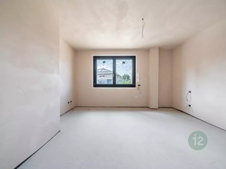 Immagine 3 di Appartamento in vendita  in Viale Cesare Battisti 1 a Correggio