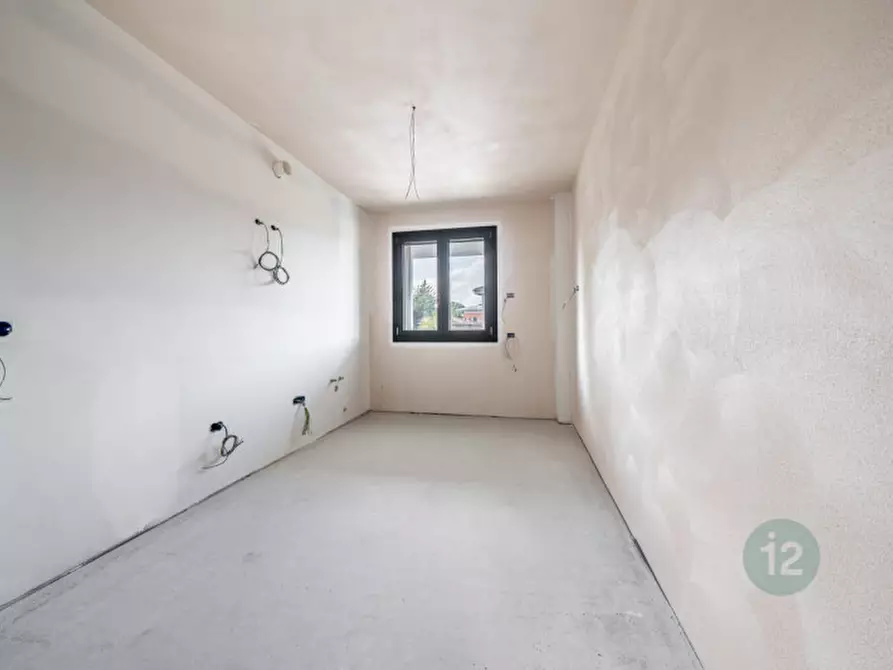 Immagine 10 di Appartamento in vendita  in Viale Cesare Battisti 1 a Correggio
