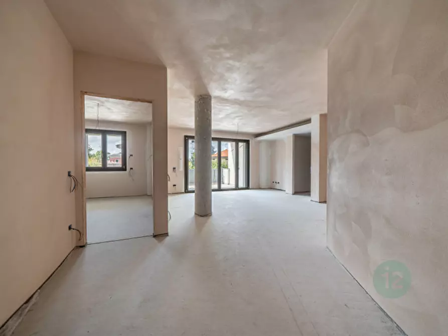 Immagine 16 di Appartamento in vendita  in Viale Cesare Battisti 1 a Correggio