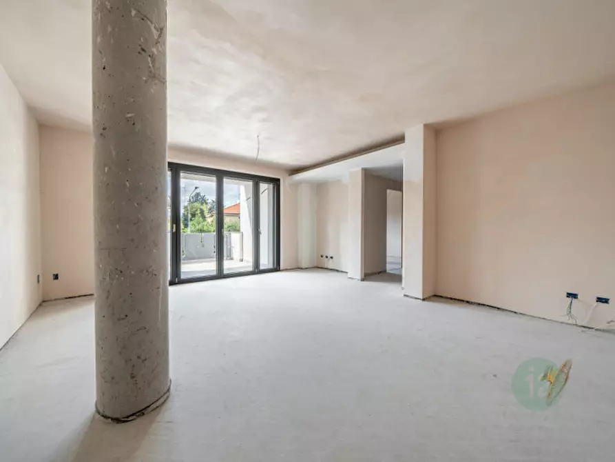 Immagine 18 di Appartamento in vendita  in Viale Cesare Battisti 1 a Correggio