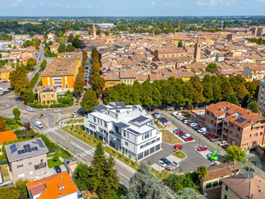 Immagine 36 di Appartamento in vendita  in Viale Cesare Battisti 1 a Correggio
