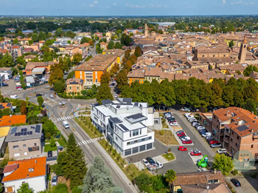 Immagine 37 di Appartamento in vendita  in Viale Cesare Battisti 1 a Correggio
