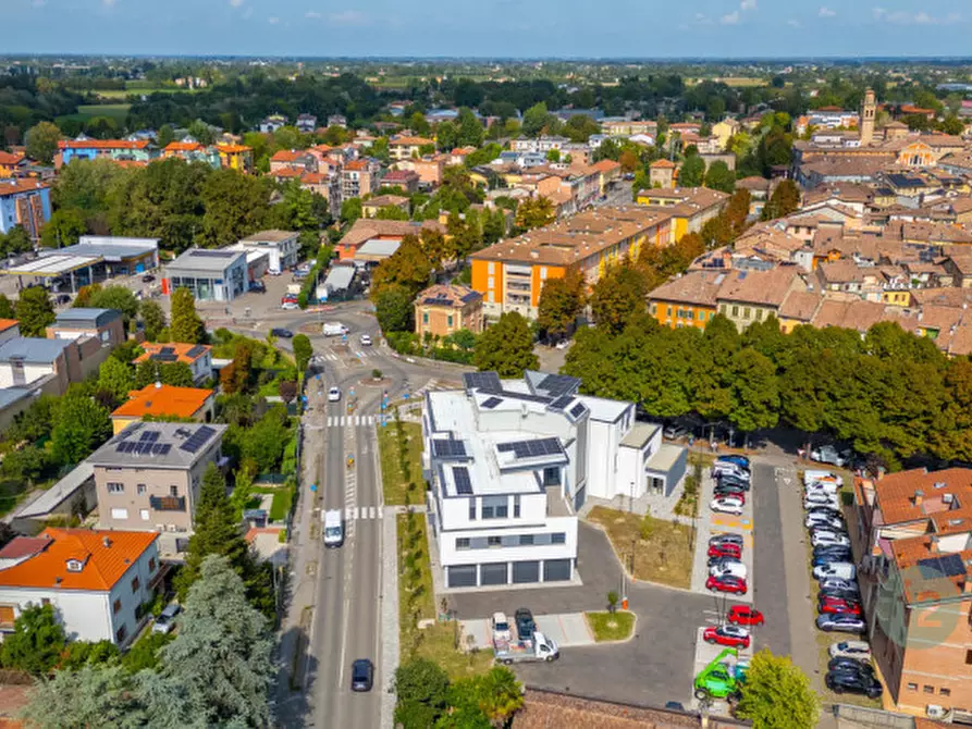 Immagine 39 di Appartamento in vendita  in Viale Cesare Battisti 1 a Correggio