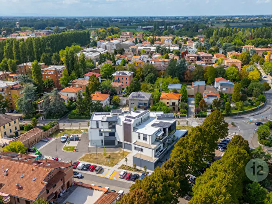 Immagine 48 di Appartamento in vendita  in Viale Cesare Battisti 1 a Correggio