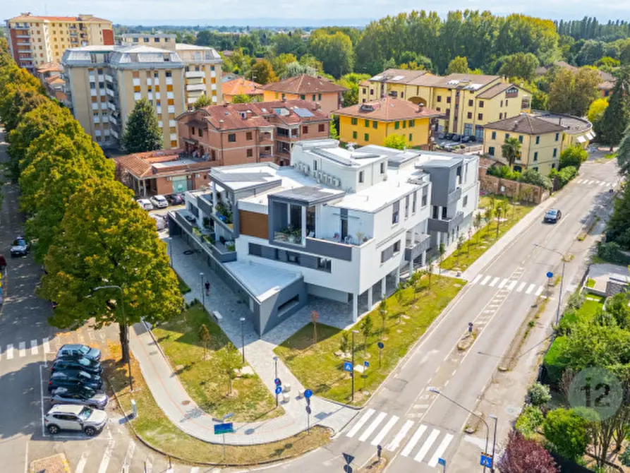 Immagine 51 di Appartamento in vendita  in Viale Cesare Battisti 1 a Correggio