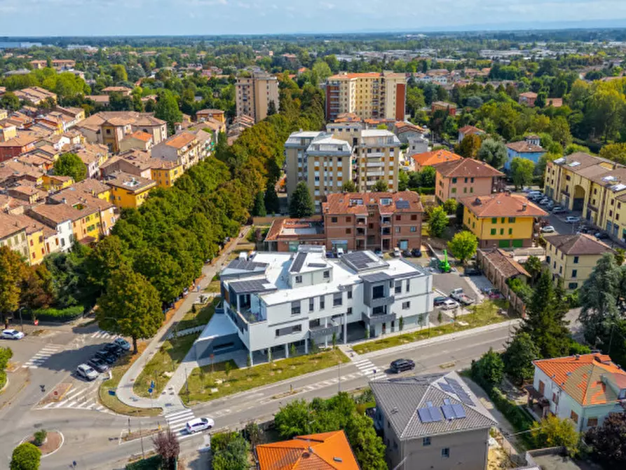 Immagine 58 di Appartamento in vendita  in Viale Cesare Battisti 1 a Correggio