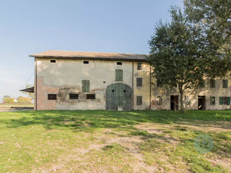 Immagine 2 di Rustico / casale in vendita  a Correggio