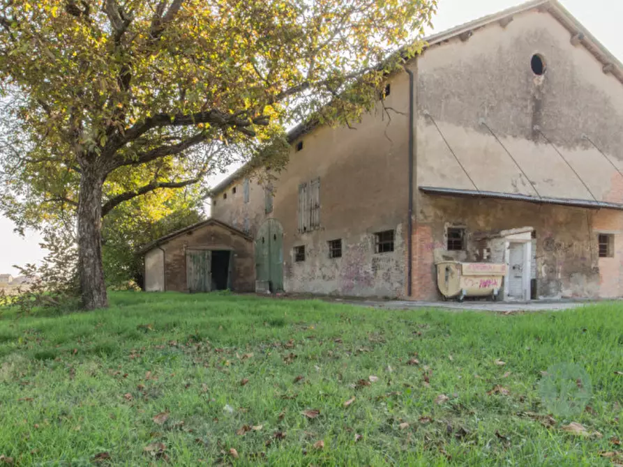 Immagine 6 di Rustico / casale in vendita  a Correggio