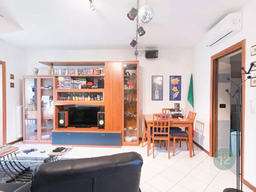 Immagine 2 di Villetta a schiera in vendita  in Via Fratelli Poli 28 a Correggio
