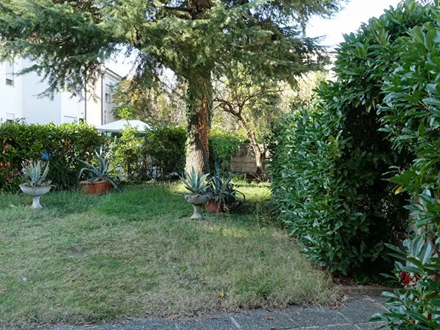 Immagine 3 di Casa indipendente in vendita  in Viale della Pace a Rovigo