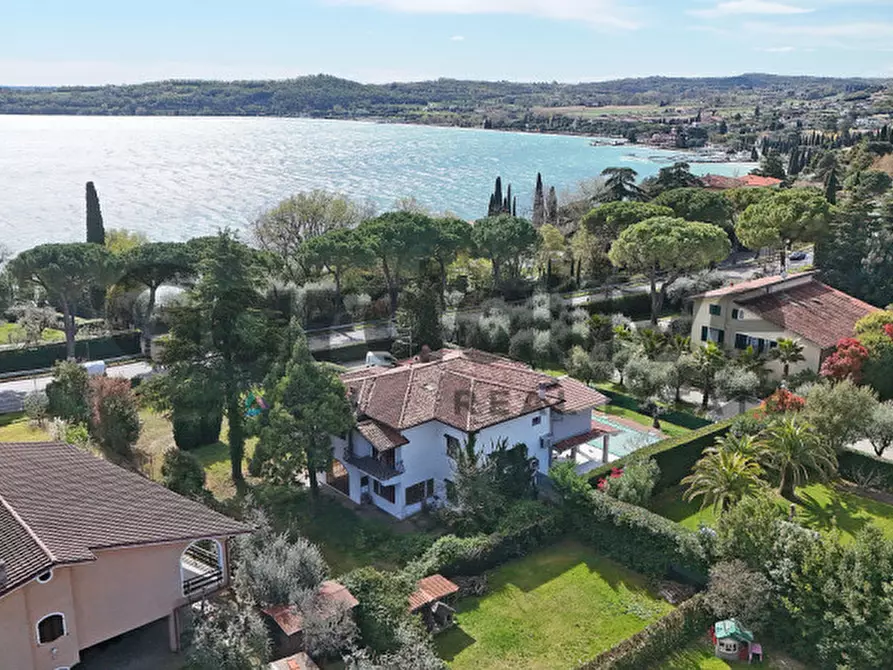 Immagine 1 di Casa bifamiliare in vendita  in Via Meucci a Padenghe Sul Garda