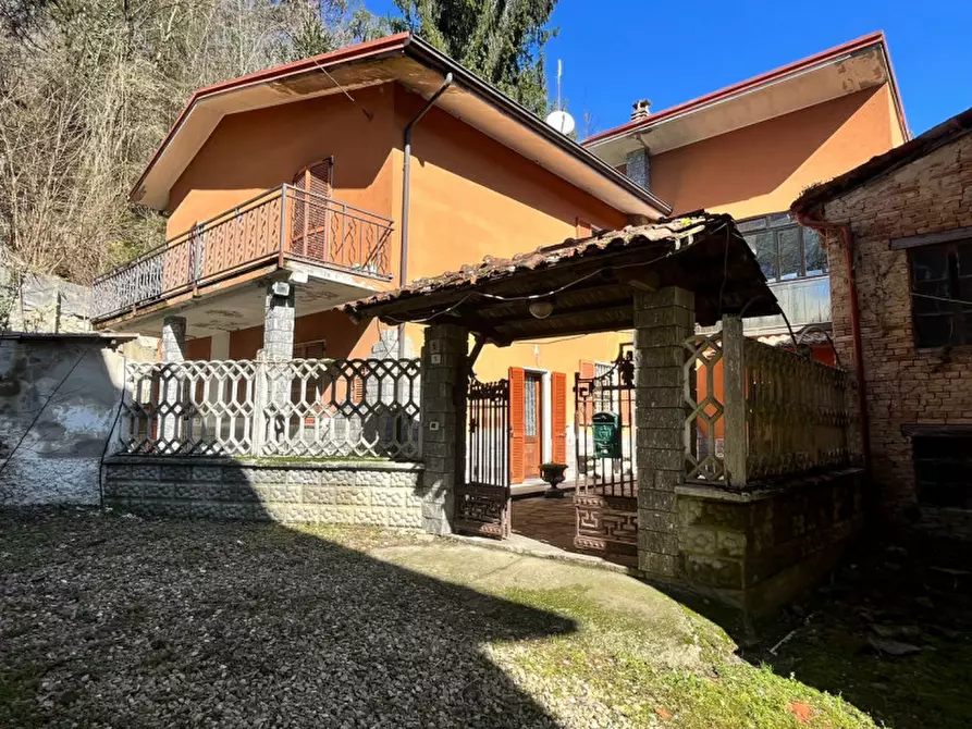 Immagine 1 di Casa indipendente in vendita  in via pilligroni a Gropparello