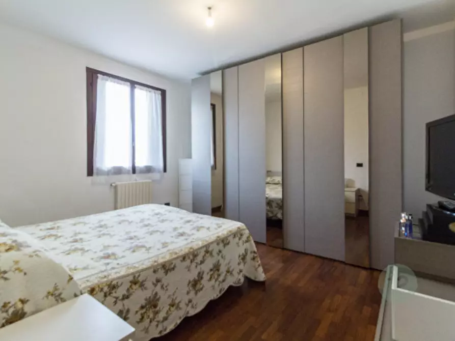 Immagine 12 di Appartamento in vendita  in Via Antonio Allegri 14 a Carpi