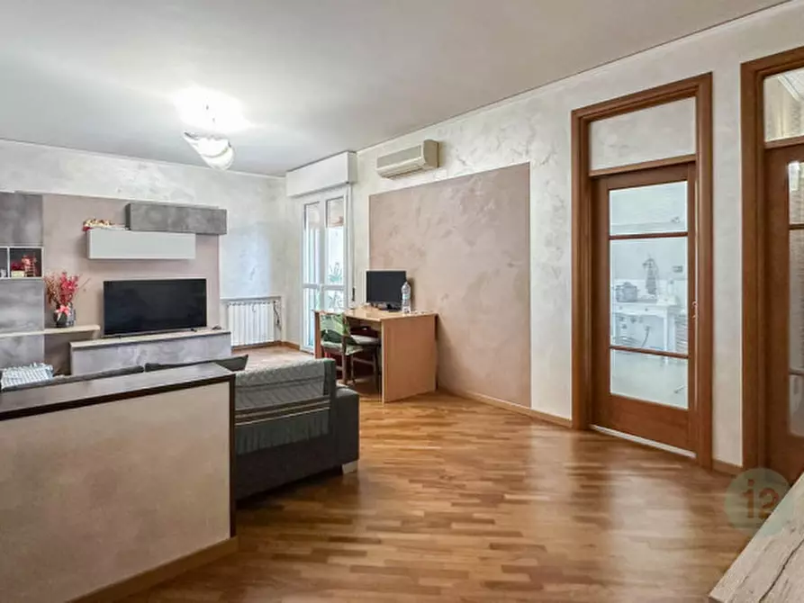 Immagine 1 di Appartamento in vendita  in via Bollitora Interna 101 a Carpi
