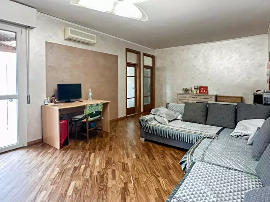 Immagine 14 di Appartamento in vendita  in via Bollitora Interna 101 a Carpi