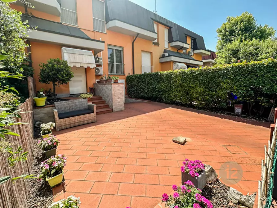 Immagine 6 di Villetta a schiera in vendita  in Via Svizzera 7 a Carpi