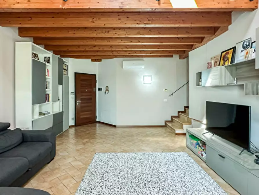 Immagine 13 di Appartamento in vendita  in Via Beghetto 19 a Carpi