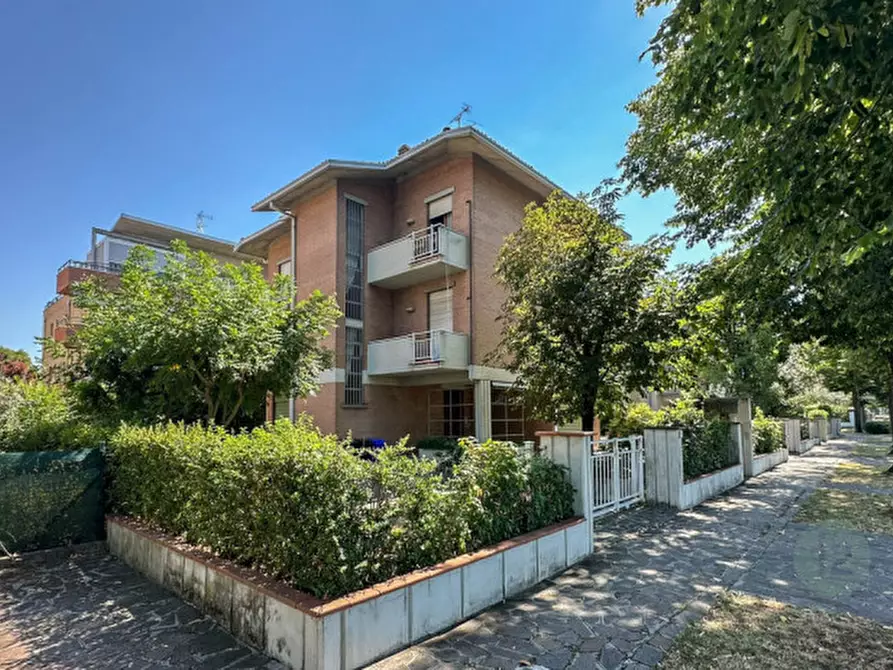 Immagine 4 di Casa bifamiliare in vendita  in Via Cuneo a Carpi