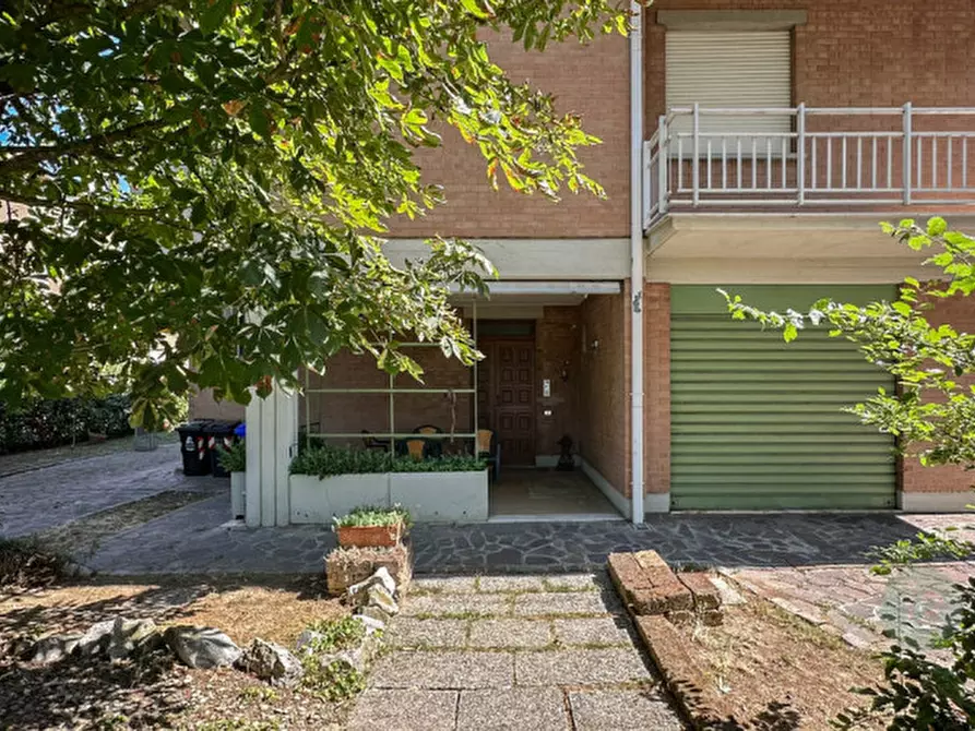 Immagine 5 di Casa bifamiliare in vendita  in Via Cuneo a Carpi