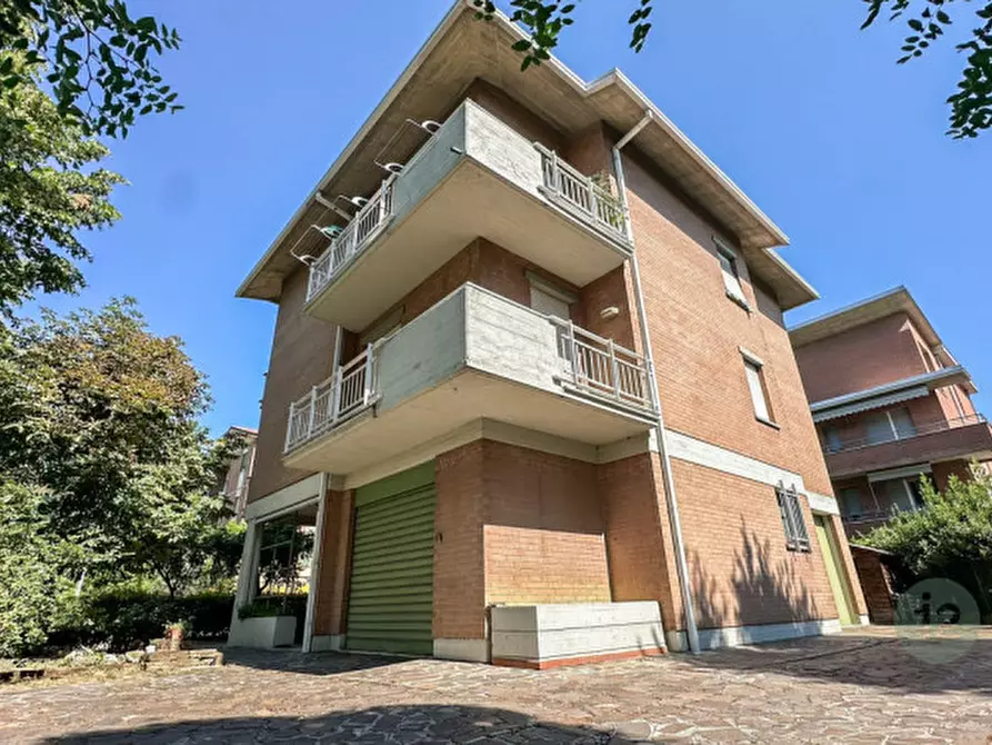 Immagine 10 di Casa bifamiliare in vendita  in Via Cuneo a Carpi